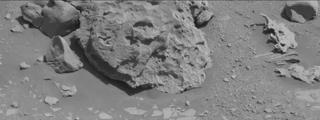 Sol 3923: Mast Camera (Mastcam)