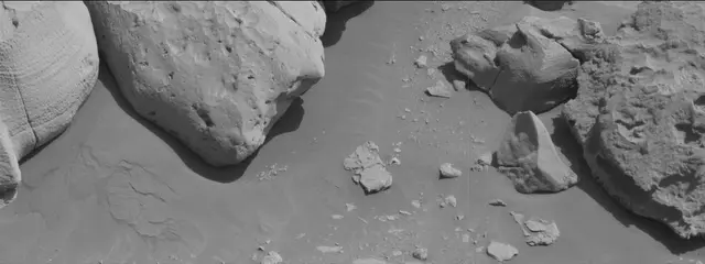 Sol 3923: Mast Camera (Mastcam)