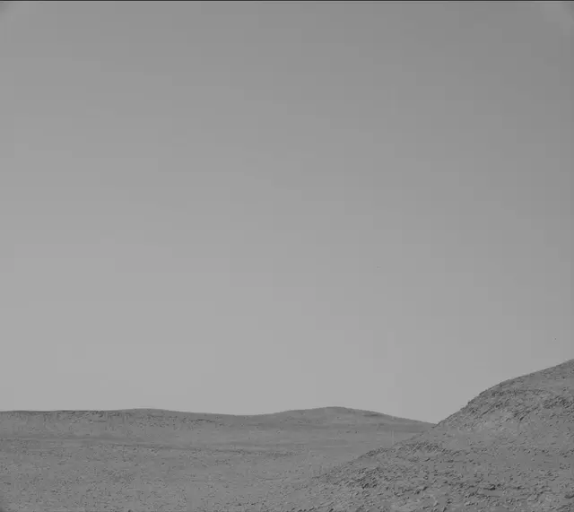 Sol 3923: Mast Camera (Mastcam)