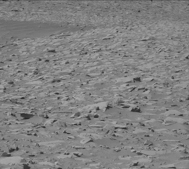 Sol 3923: Mast Camera (Mastcam)
