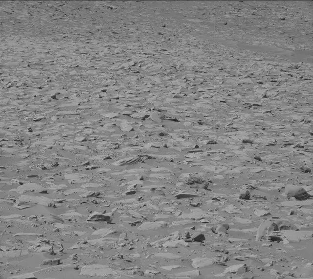 Sol 3923: Mast Camera (Mastcam)