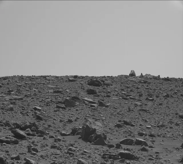 Sol 3923: Mast Camera (Mastcam)