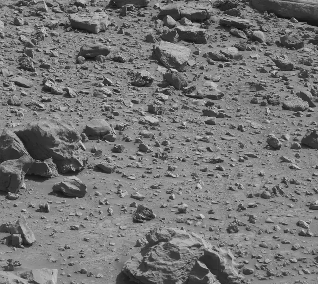 Sol 3923: Mast Camera (Mastcam)