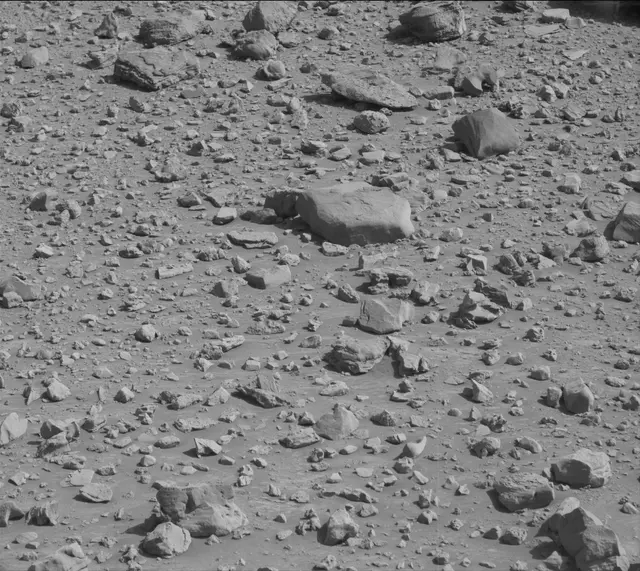 Sol 3923: Mast Camera (Mastcam)