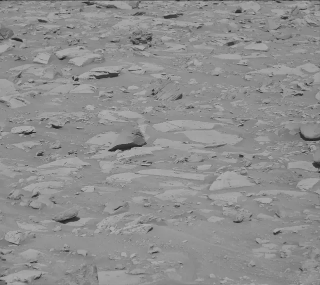 Sol 3923: Mast Camera (Mastcam)