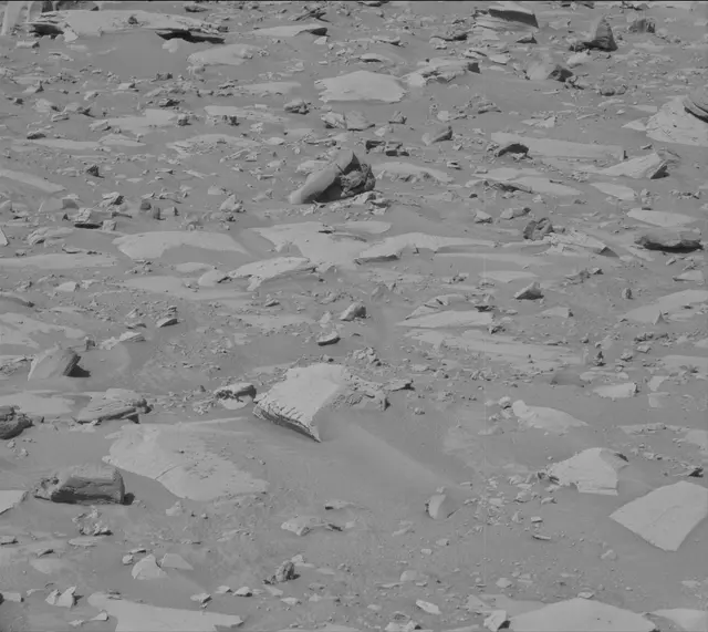 Sol 3923: Mast Camera (Mastcam)