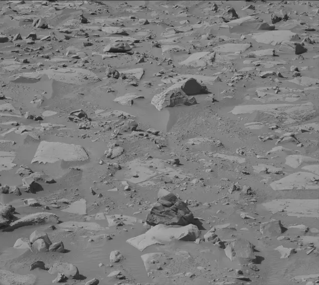 Sol 3923: Mast Camera (Mastcam)