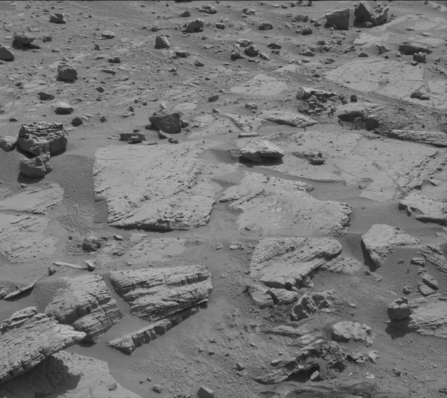 Sol 3923: Mast Camera (Mastcam)