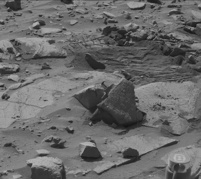 Sol 3923: Mast Camera (Mastcam)