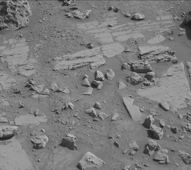 Sol 3923: Mast Camera (Mastcam)