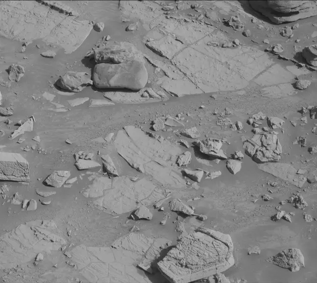 Sol 3923: Mast Camera (Mastcam)