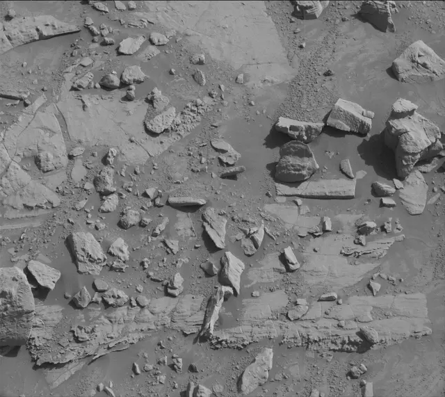 Sol 3923: Mast Camera (Mastcam)