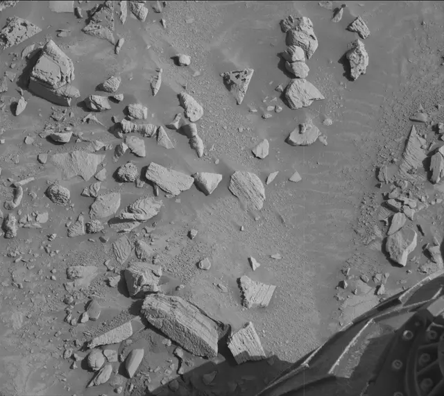 Sol 3923: Mast Camera (Mastcam)
