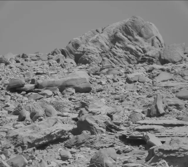 Sol 3923: Mast Camera (Mastcam)