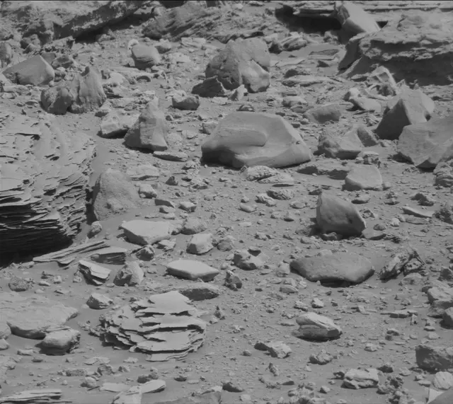 Sol 3923: Mast Camera (Mastcam)