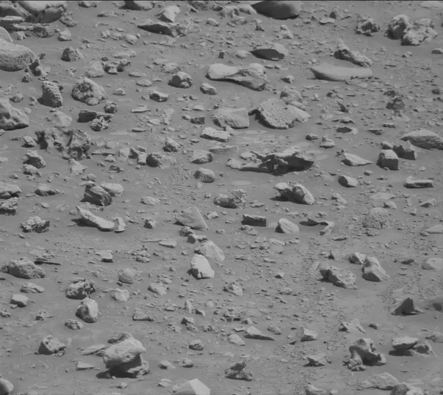 Sol 3923: Mast Camera (Mastcam)