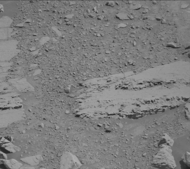 Sol 3923: Mast Camera (Mastcam)
