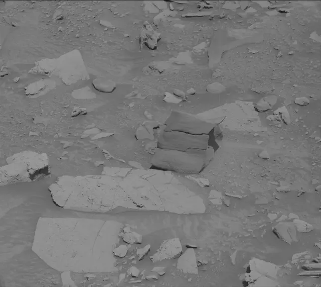 Sol 3924: Mast Camera (Mastcam)