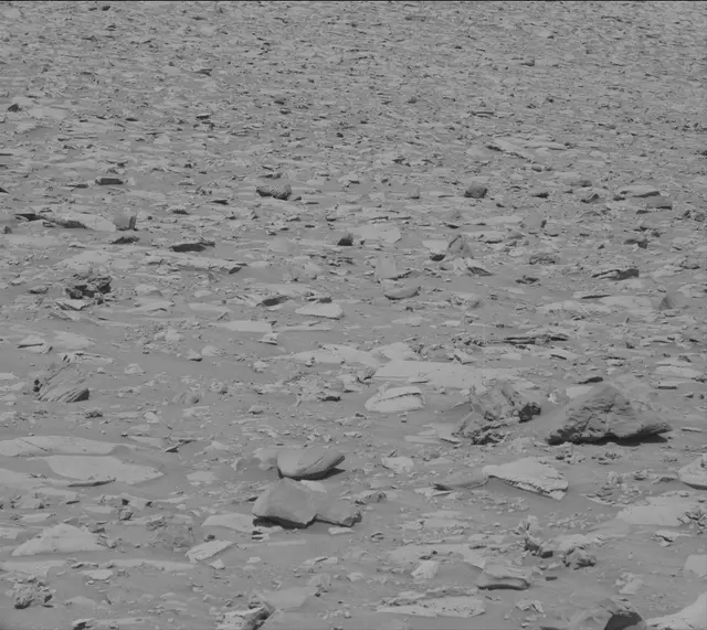 Sol 3924: Mast Camera (Mastcam)