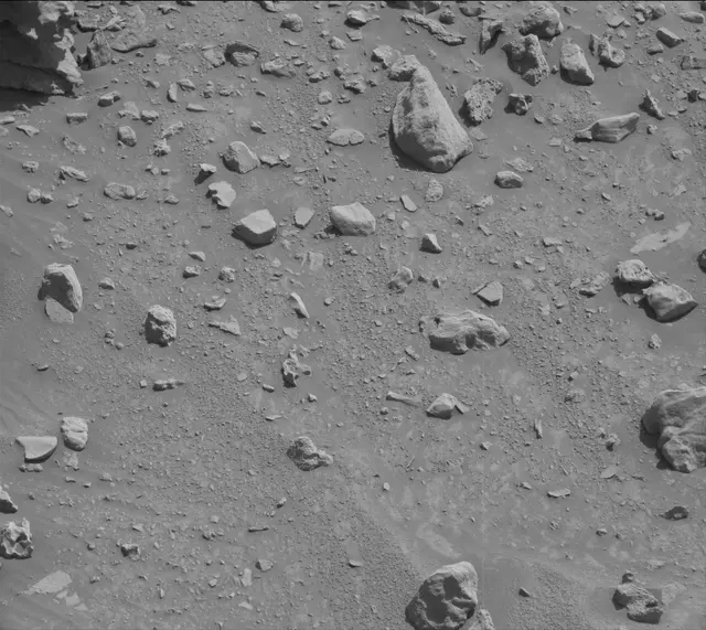 Sol 3924: Mast Camera (Mastcam)