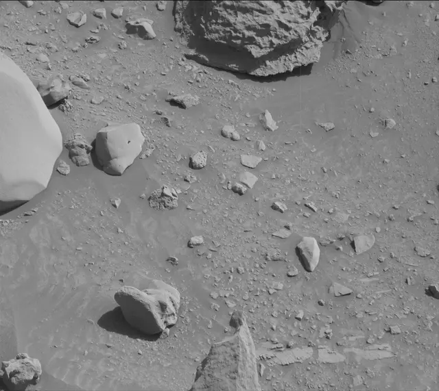 Sol 3924: Mast Camera (Mastcam)