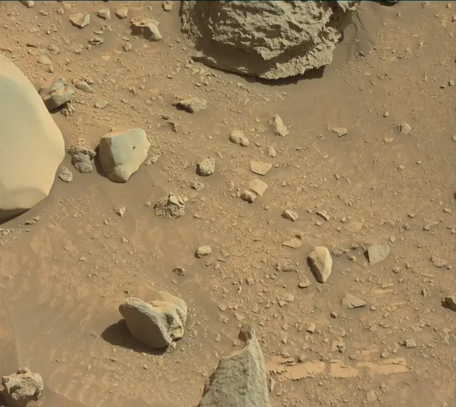 Sol 3924: Mast Camera (Mastcam)