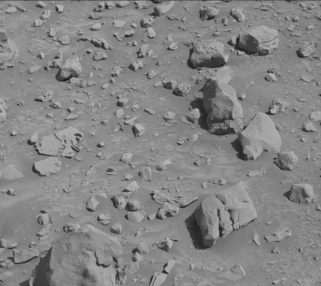 Sol 3924: Mast Camera (Mastcam)