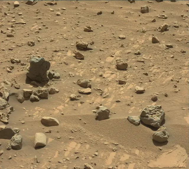 Sol 3924: Mast Camera (Mastcam)
