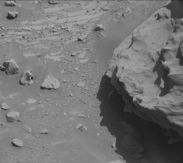 Sol 3926: Mast Camera (Mastcam)