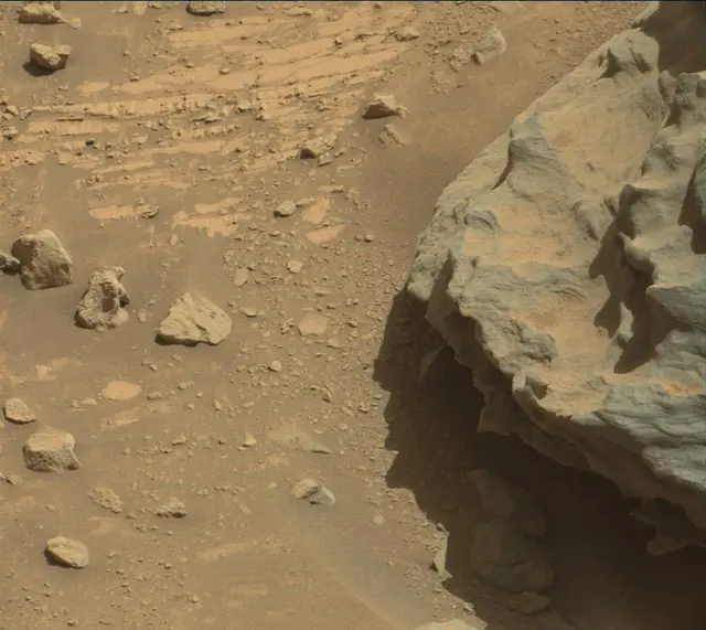 Sol 3926: Mast Camera (Mastcam)