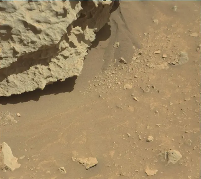Sol 3926: Mast Camera (Mastcam)
