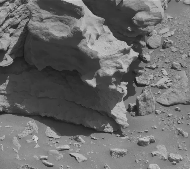 Sol 3926: Mast Camera (Mastcam)
