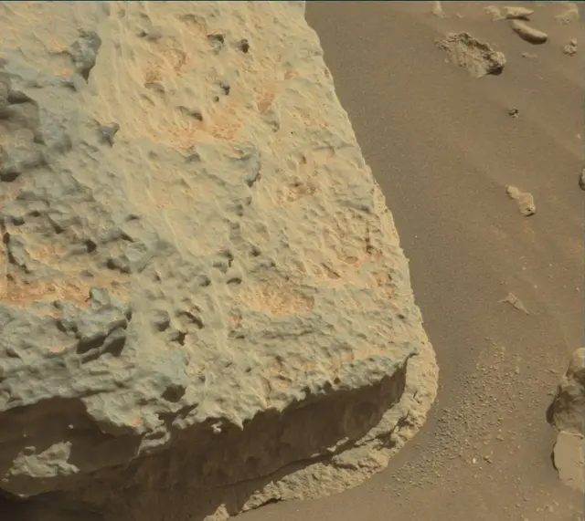 Sol 3926: Mast Camera (Mastcam)