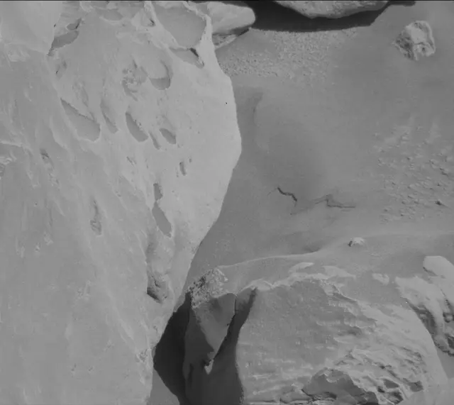 Sol 3926: Mast Camera (Mastcam)