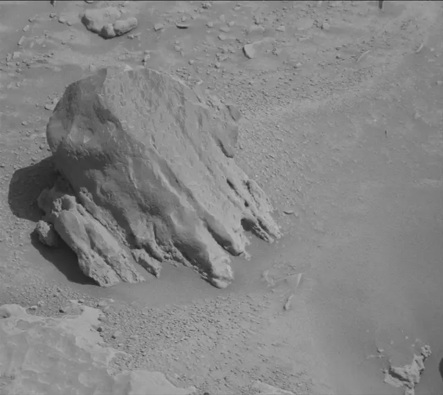 Sol 3926: Mast Camera (Mastcam)
