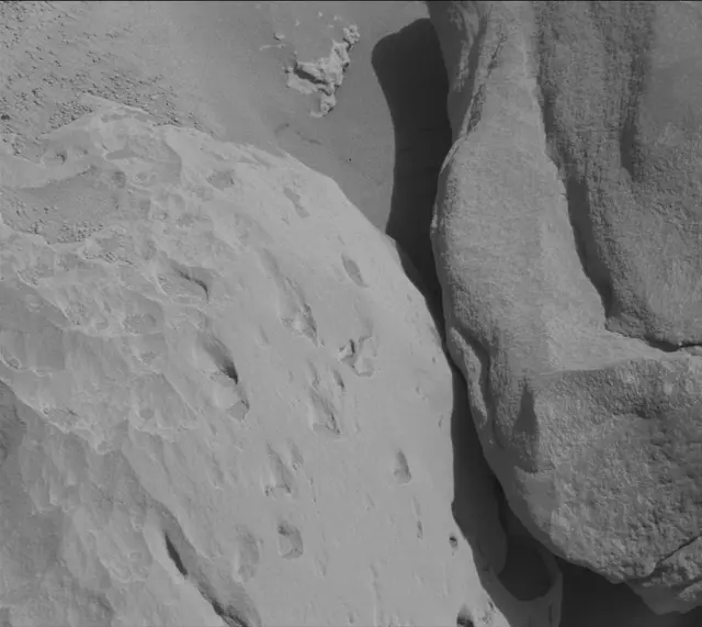 Sol 3926: Mast Camera (Mastcam)
