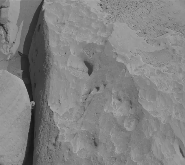 Sol 3926: Mast Camera (Mastcam)