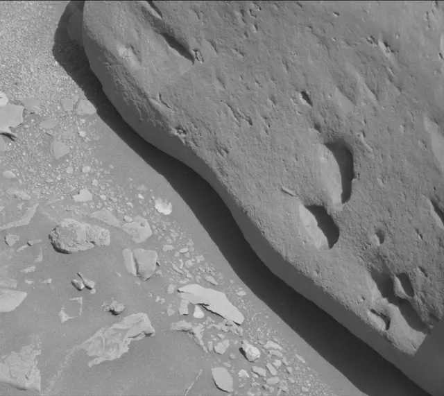 Sol 3926: Mast Camera (Mastcam)