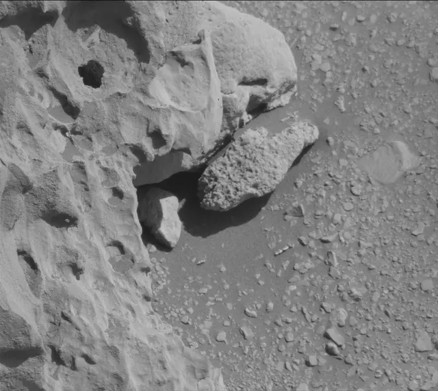 Sol 3926: Mast Camera (Mastcam)