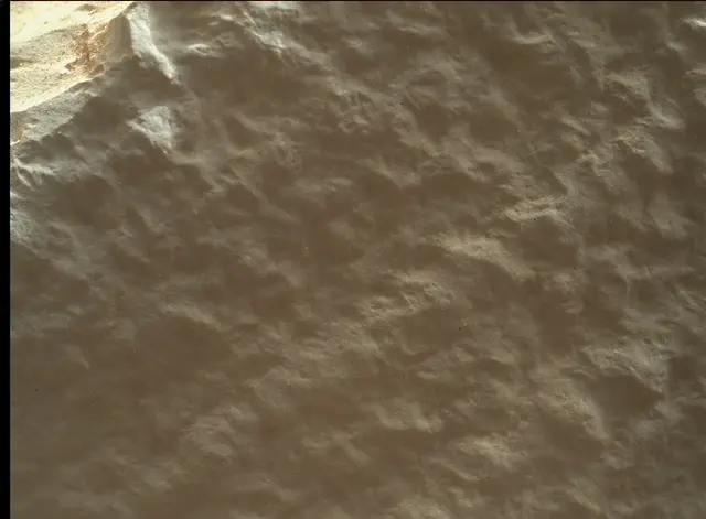 Sol 3926: Mars Hand Lens Imager (MAHLI)