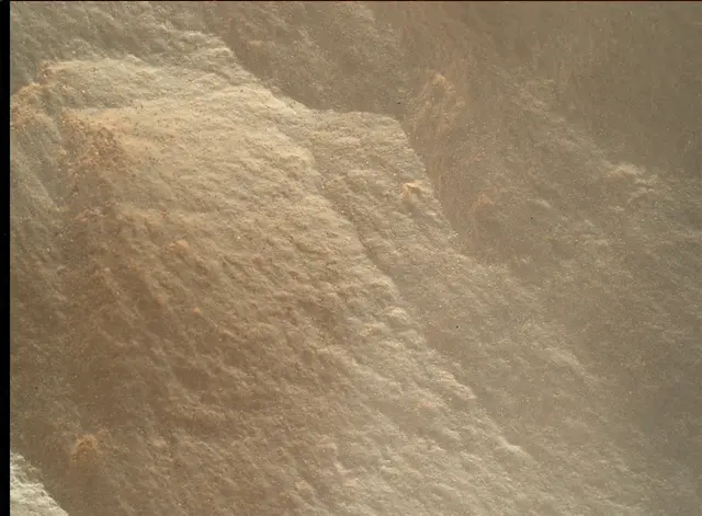 Sol 3926: Mars Hand Lens Imager (MAHLI)
