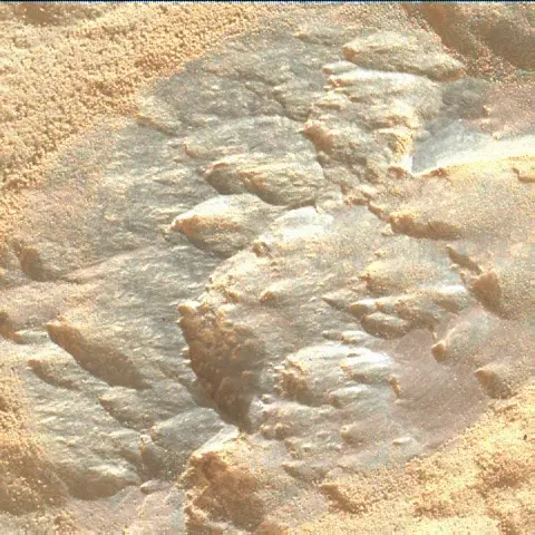 Sol 3926: Mars Hand Lens Imager (MAHLI)