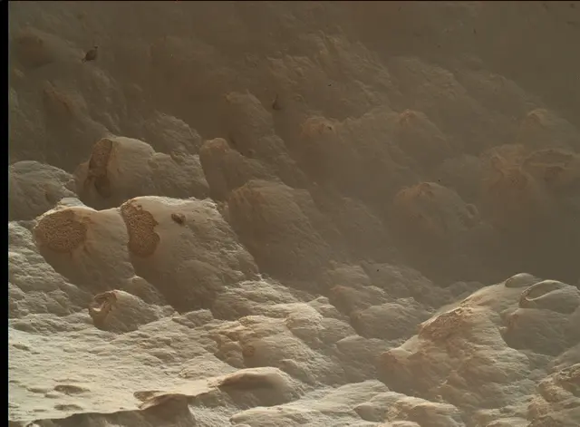 Sol 3926: Mars Hand Lens Imager (MAHLI)
