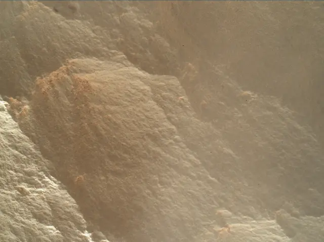 Sol 3926: Mars Hand Lens Imager (MAHLI)