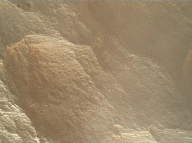 Sol 3926: Mars Hand Lens Imager (MAHLI)