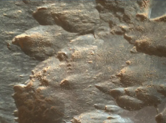 Sol 3926: Mars Hand Lens Imager (MAHLI)