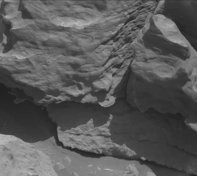 Sol 3927: Mast Camera (Mastcam)