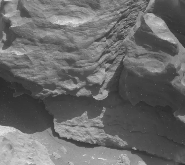 Sol 3927: Mast Camera (Mastcam)