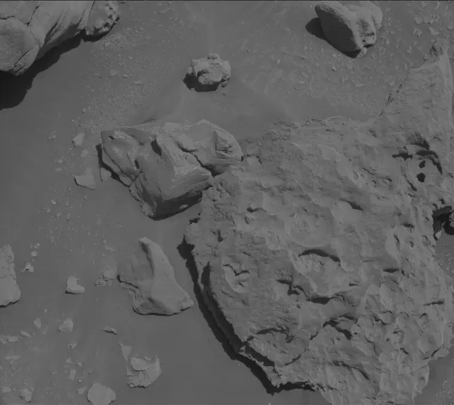 Sol 3928: Mast Camera (Mastcam)