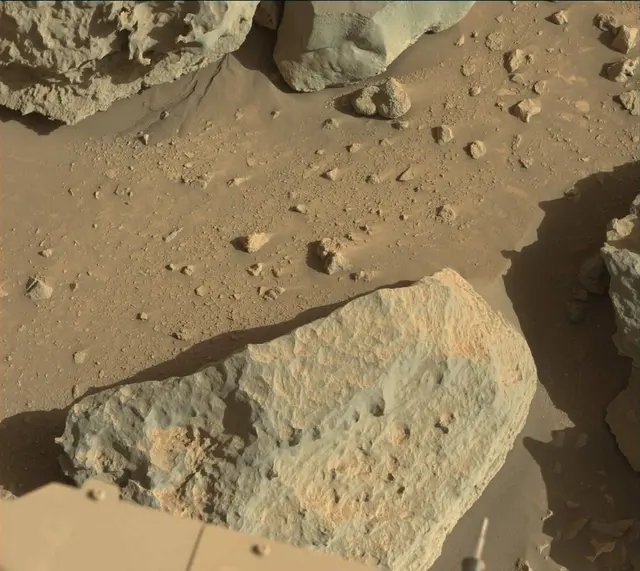 Sol 3928: Mast Camera (Mastcam)